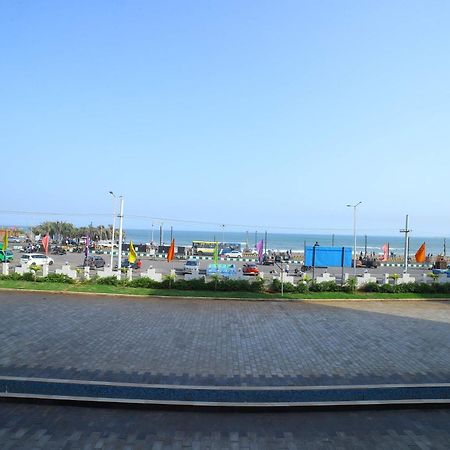 Bay View Hotel Vizag Visakhapatnam Buitenkant foto