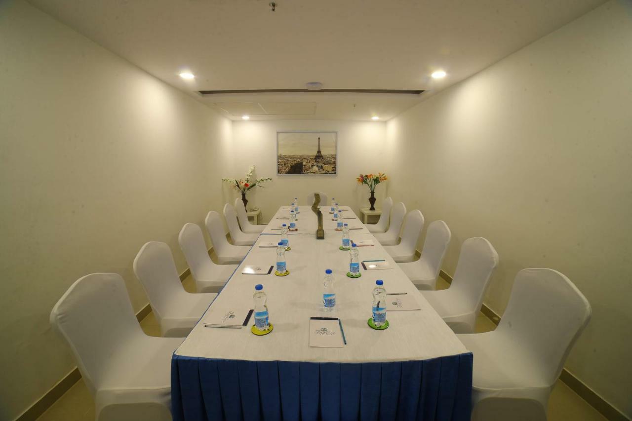 Bay View Hotel Vizag Visakhapatnam Buitenkant foto