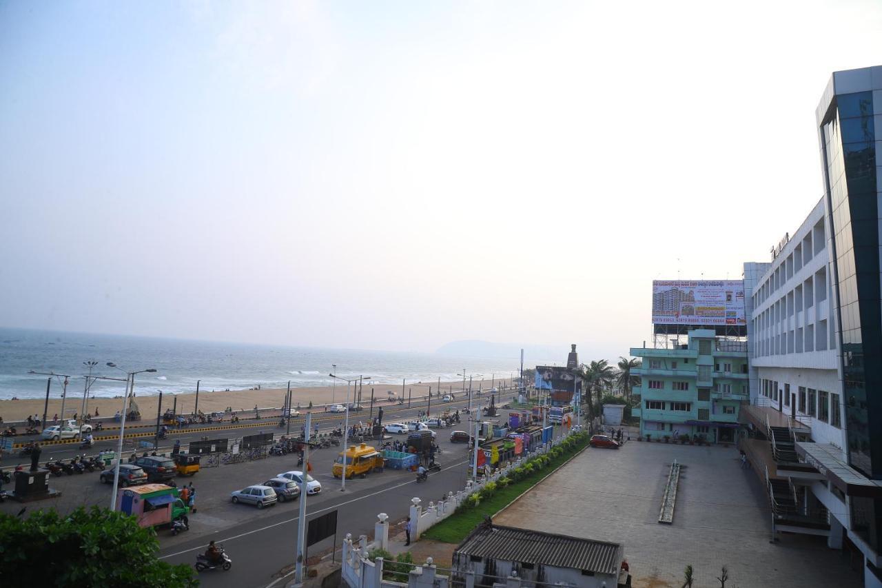 Bay View Hotel Vizag Visakhapatnam Buitenkant foto